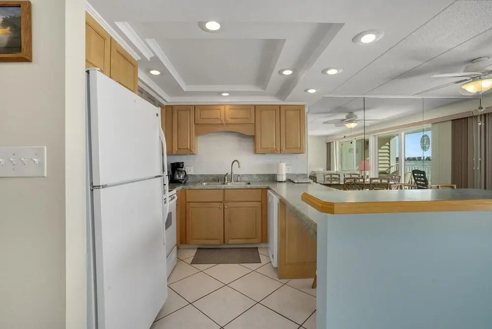 Thunder Island 139d 2 Bedroom Condo by RedAwning