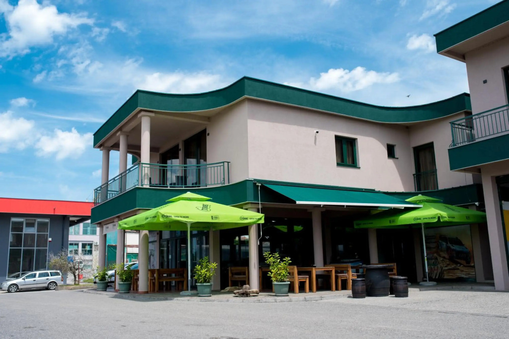 IPN APARTMENTs -MOTEL