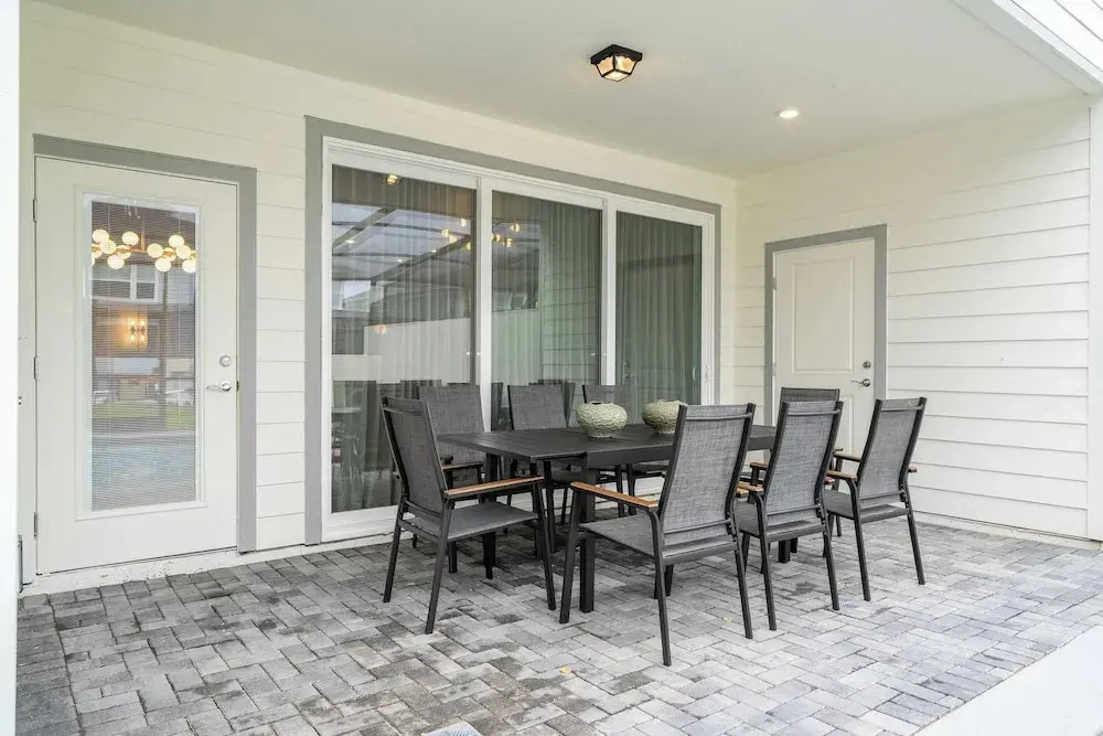 Upstay Family Fun 5BR Retreat w Pool & Games Room