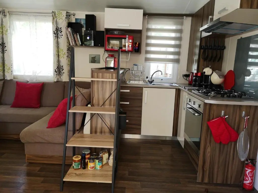 Meublé de tourisme 6/8 pers bord de mer sur camping 4*
