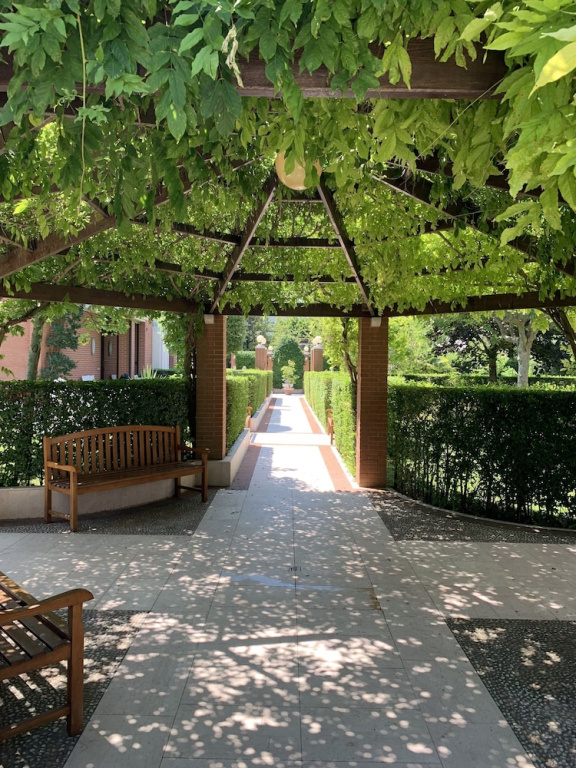 Villa Laguna Apartments