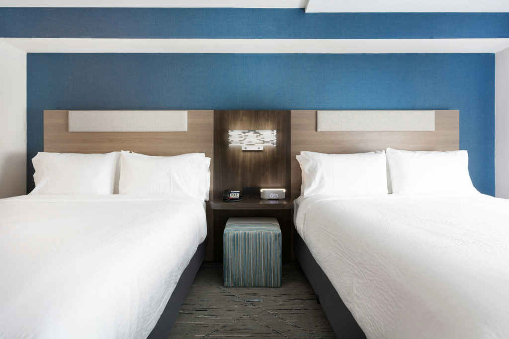 Holiday Inn Express & Suites Williamsburg by IHG