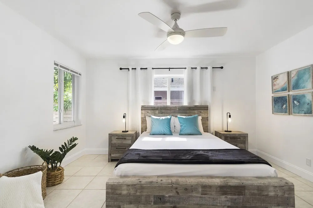 Alani Bay Premium Condos