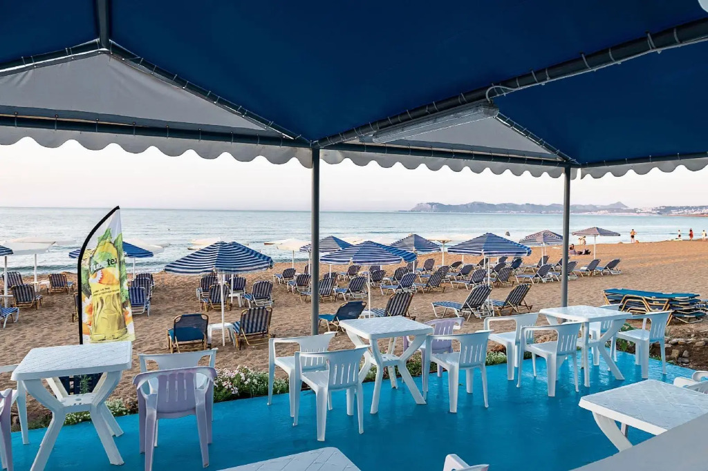 Hotel Koukouras And Lia Apartments Annexe