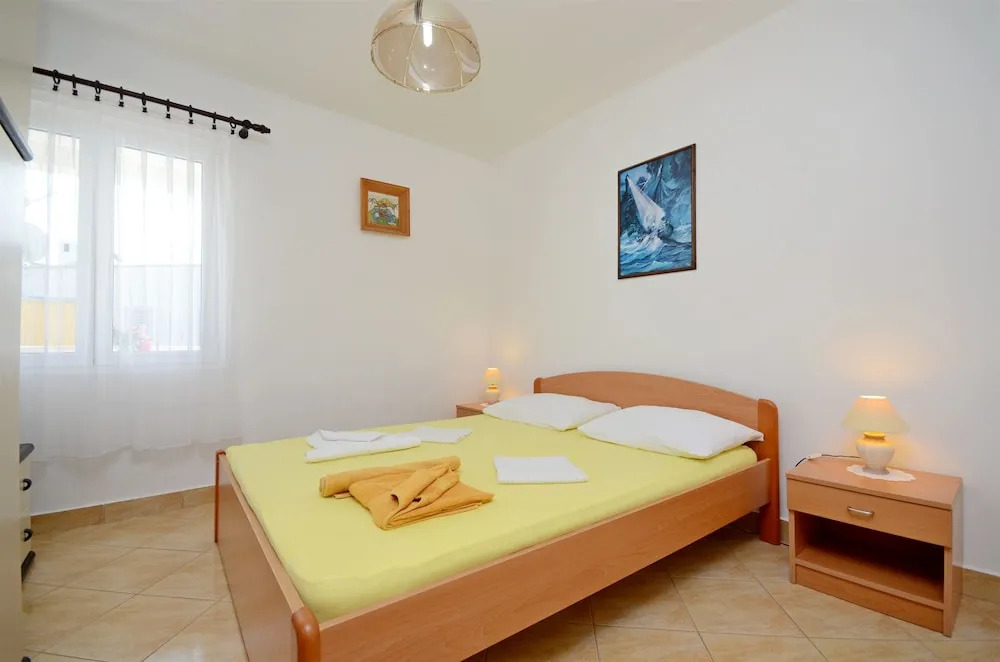 Apartments Zvonko