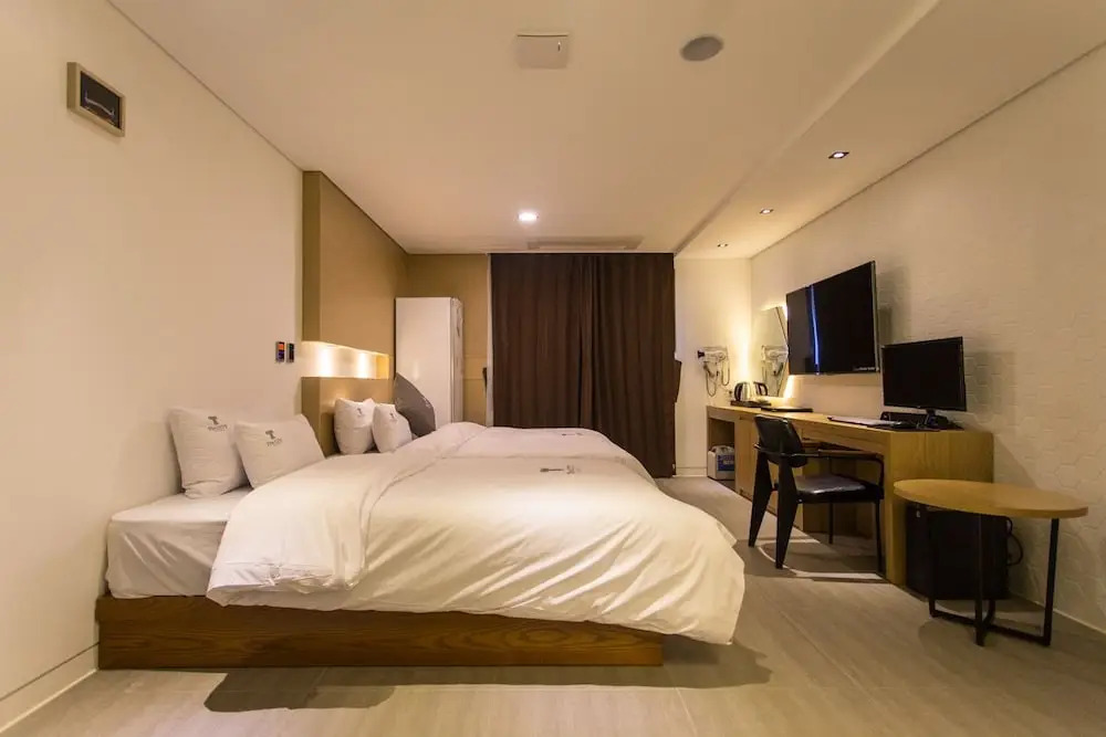 Best In City Hotel