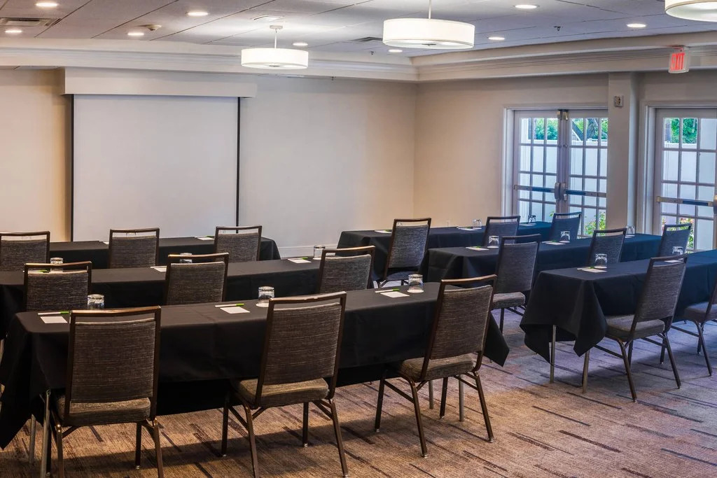 Courtyard by Marriott - Naples