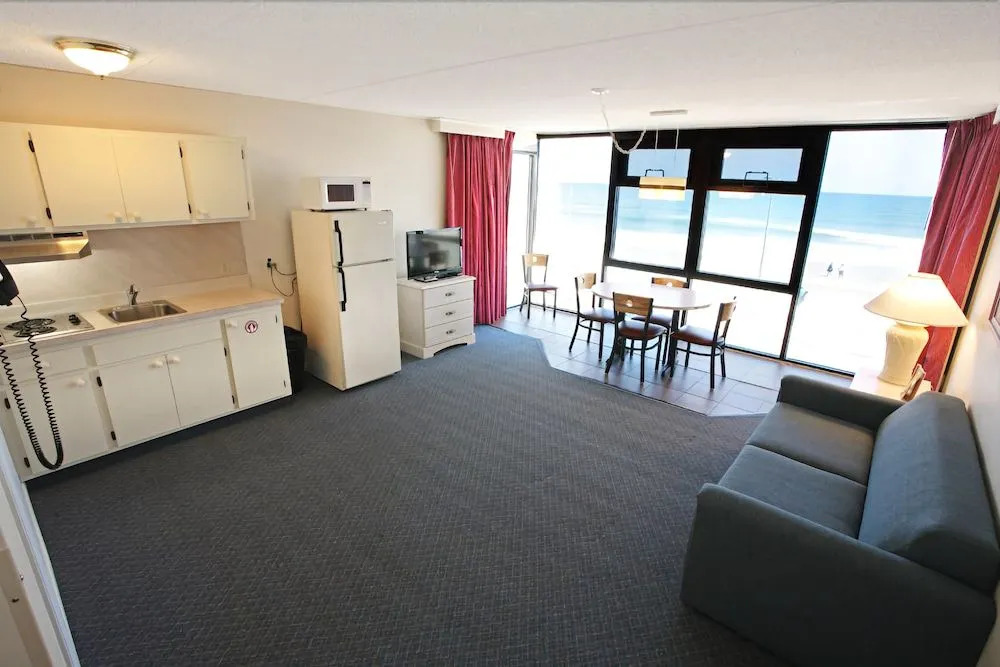 Aloha Oceanfront Motel