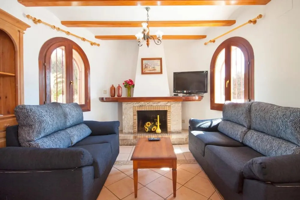 Villa - 6 Bedrooms with Pool and WiFi - 106408
