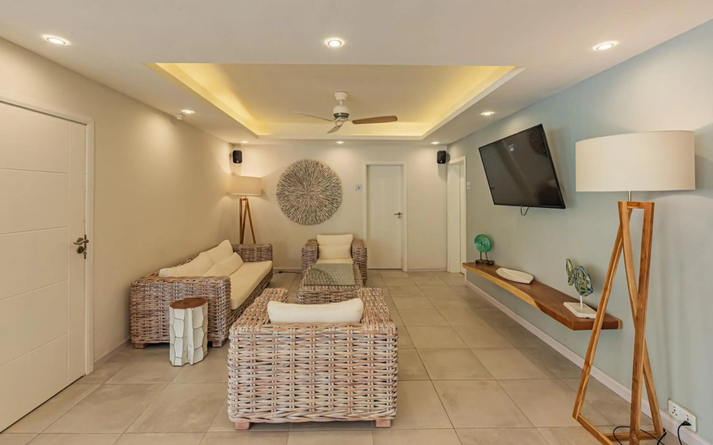 Seastar Hotel