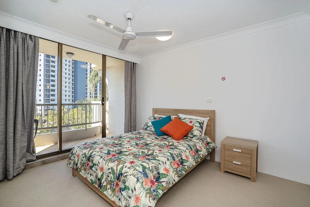Terrific Location, Large 2BR, 2 Bath Apt