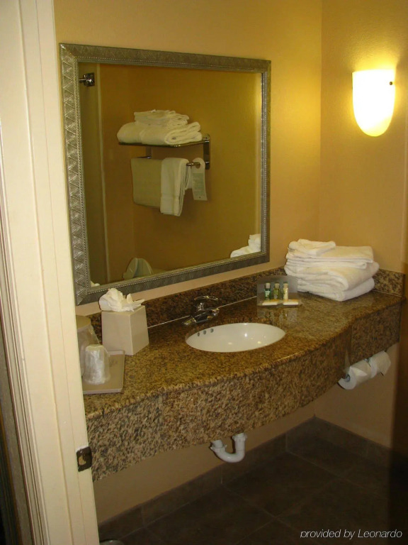 Holiday Inn Hotel & Suites Daytona Beach On The Ocean by IHG