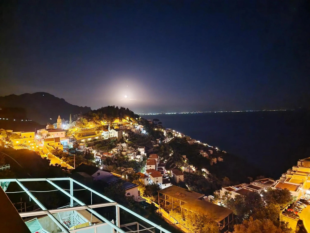 3 bedrooms appartement with wifi at Amalfi 3 km away from the beach