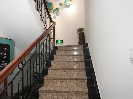 La Flora Inn (Chencun Flower World)