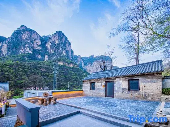 Taihang Mountain Side Guesthouse