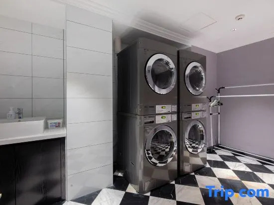 XaNa Hotel(Weihai Rushan Yiwu Small Commodity Chengnan Mountain Road Branch)