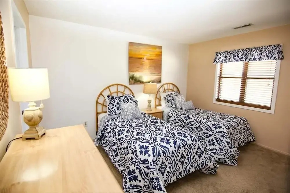 Guest Cottage 57