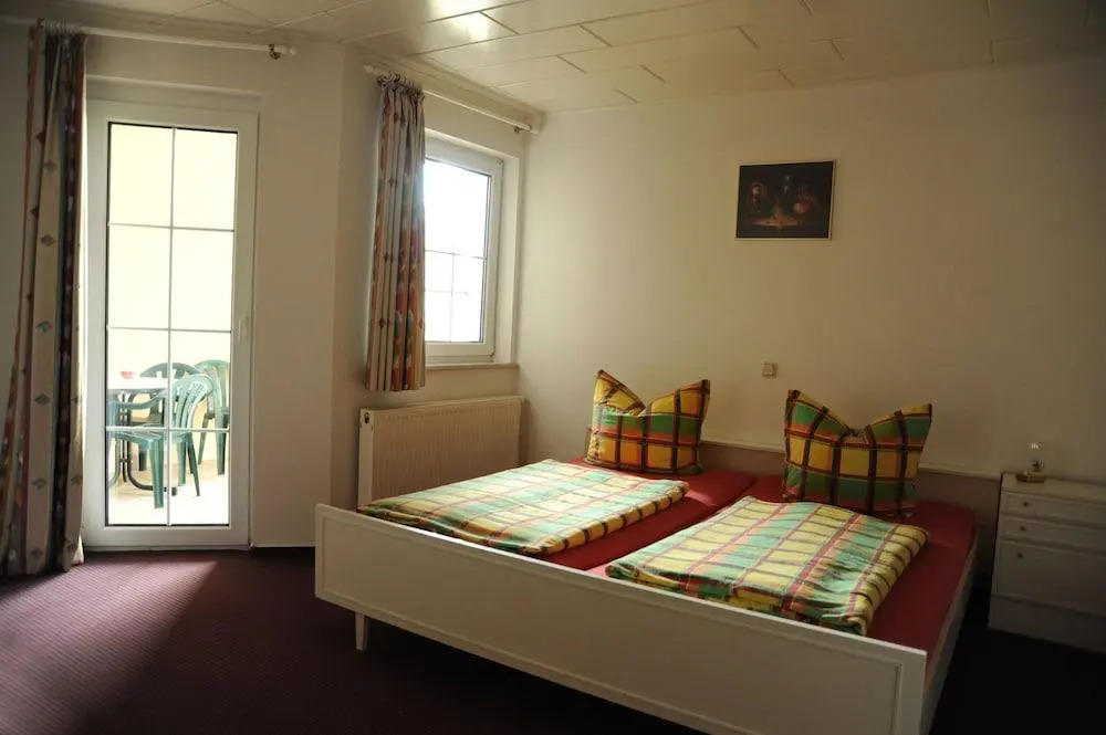 Hotel Schlosshof Dolgesheim