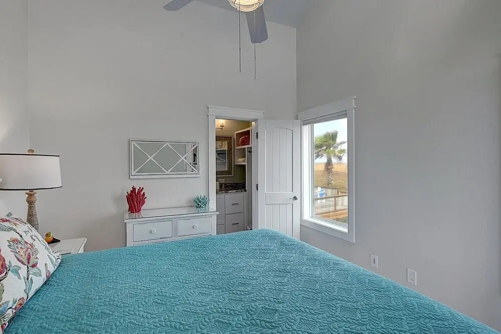 Beachfront Paradise Lc19 3 Bedroom Home by Redawning