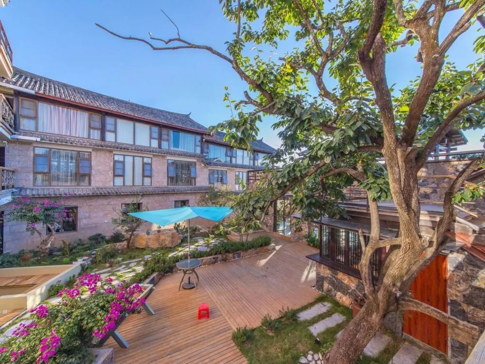 闲云溪月雪山湖景花园酒店 Xianyun Xiyue Garden Boutique Lijiang一Embrace Lake Snow View Grace Ease