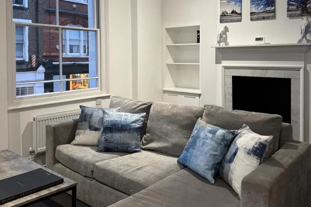 Central Apartment - Sleeps 2 & Private Patio