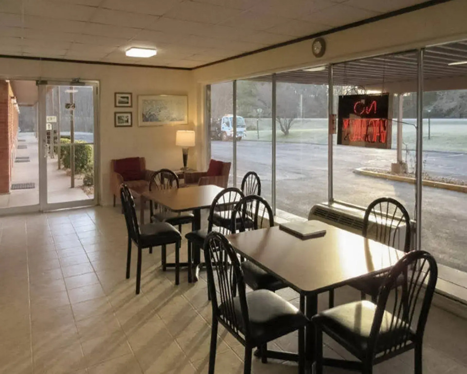 Econo Lodge Lexington Downtown near I-81