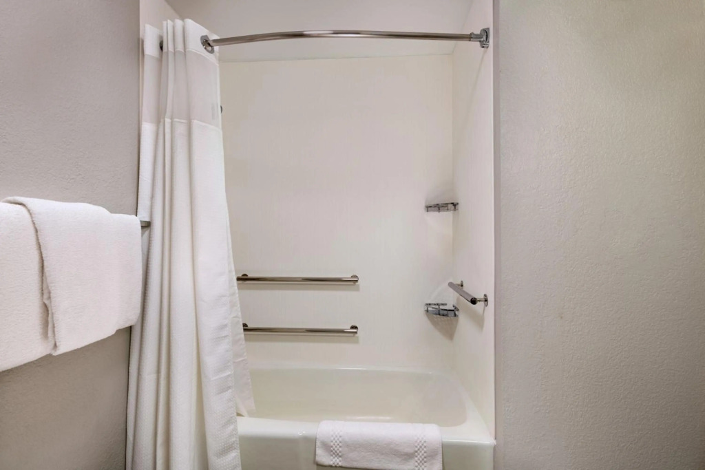 Courtyard by Marriott Dallas Plano Parkway at Preston Road