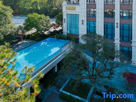 Hangzhou Tonglu Xiruida Silk Resort Hotel