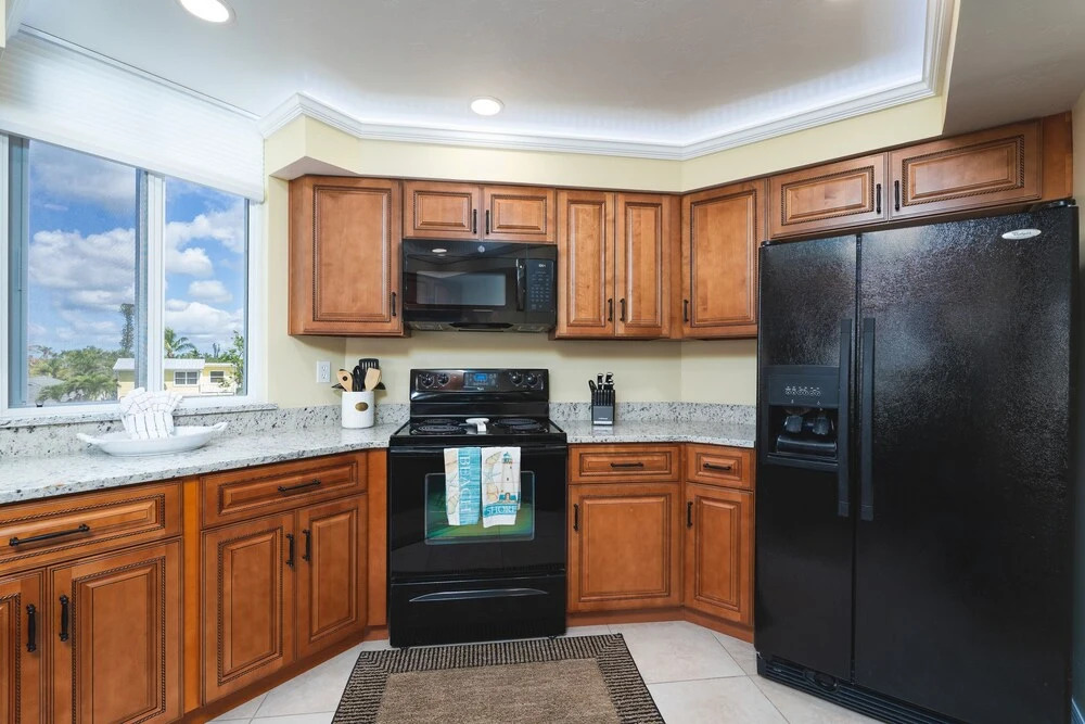 Immaculate Gated Community Condo - Just Across The Street From The Beach! 2 Bedroom Condo by RedAwning