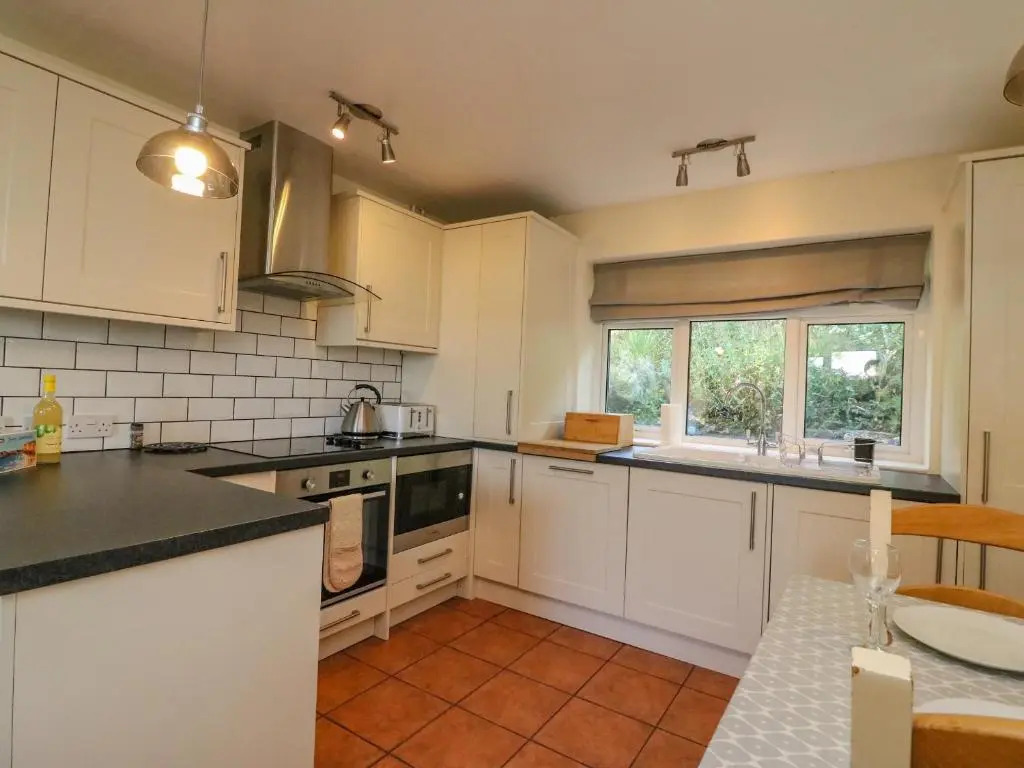 Mimosa Cottage, West Bexington
