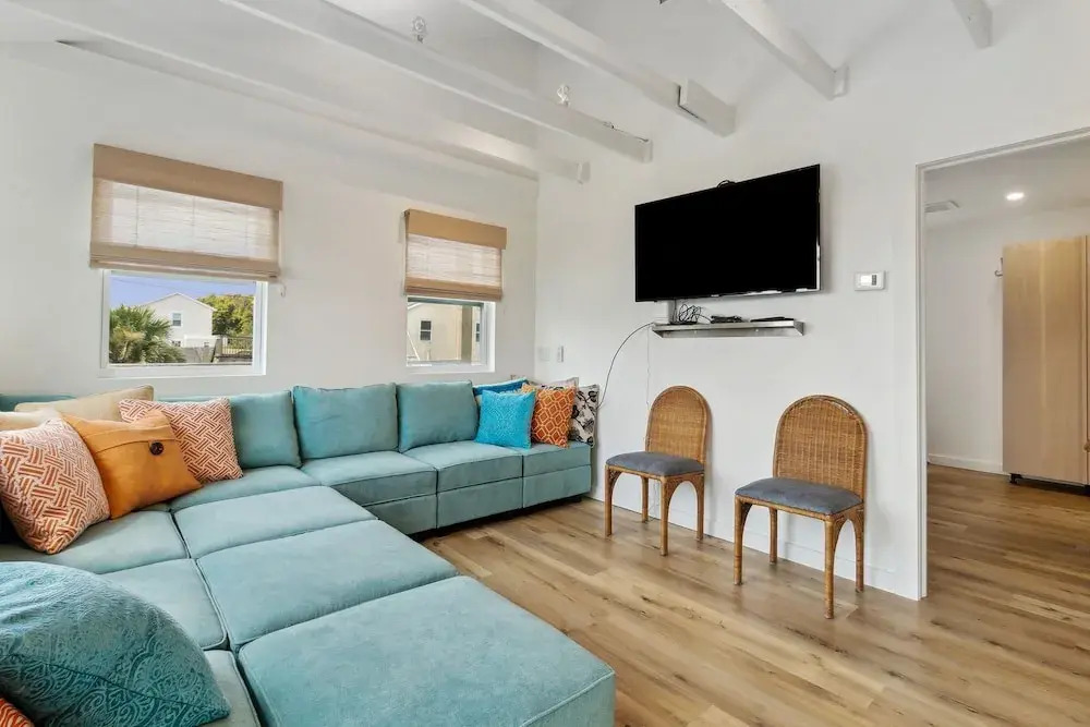 Blueberry Dunes Beach Cottage - Pet Friendly - Pool