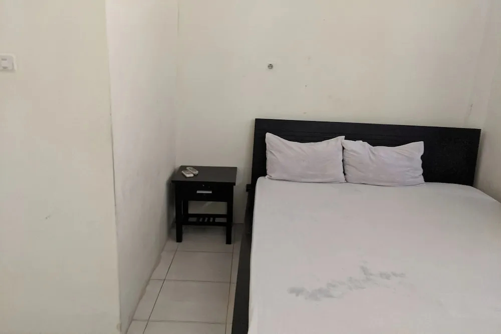 Hotel O Kost Takalar Near Polsek Mappakasunggu (Mapsu)