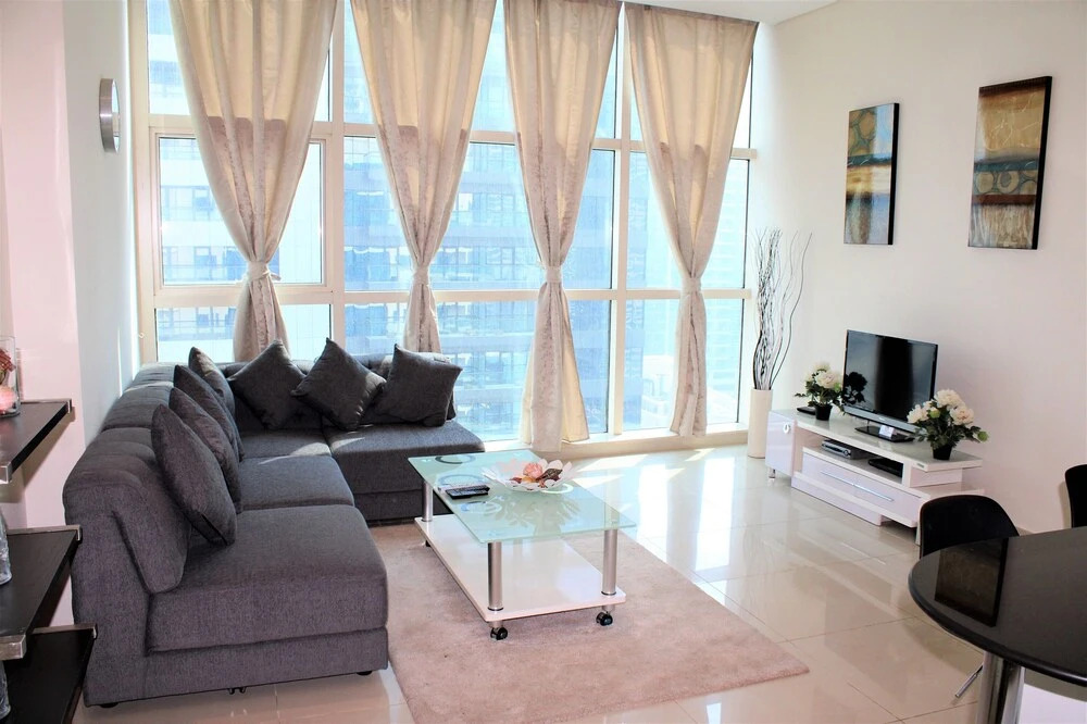DRT- Modern 1 bedroom near Dubai metro