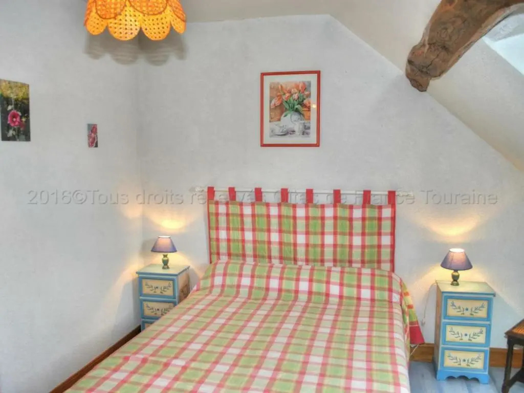 Gîte Nouans-les-Fontaines, 6 pièces, 12 personnes - FR-1-381-406