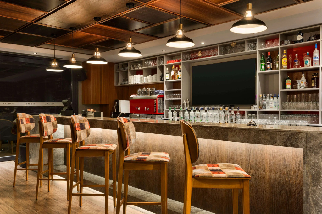 Super 8 by Wyndham Buffalo