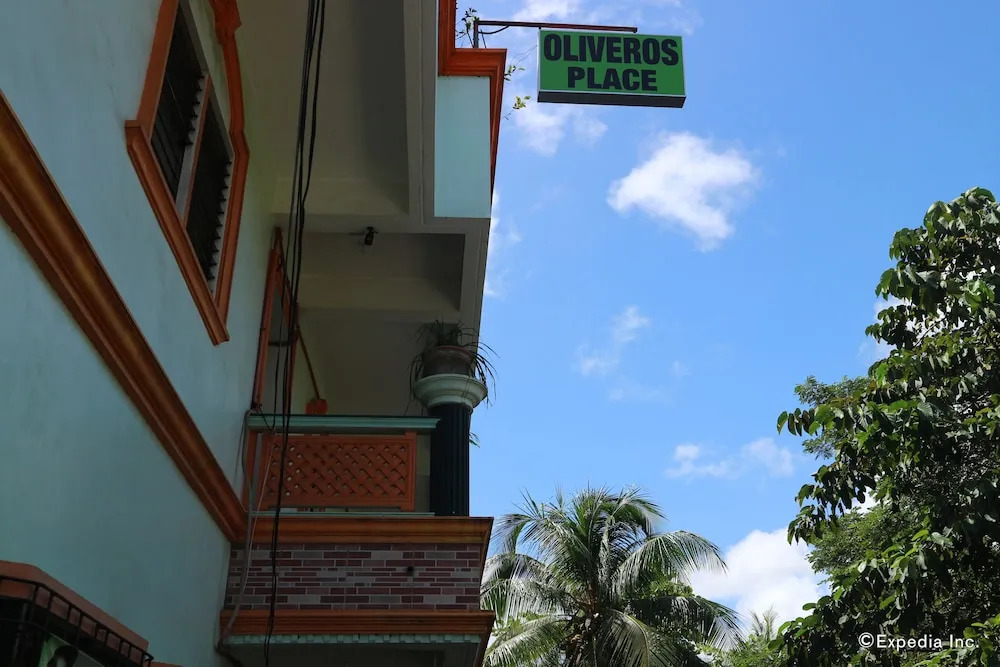 Oliveros Place