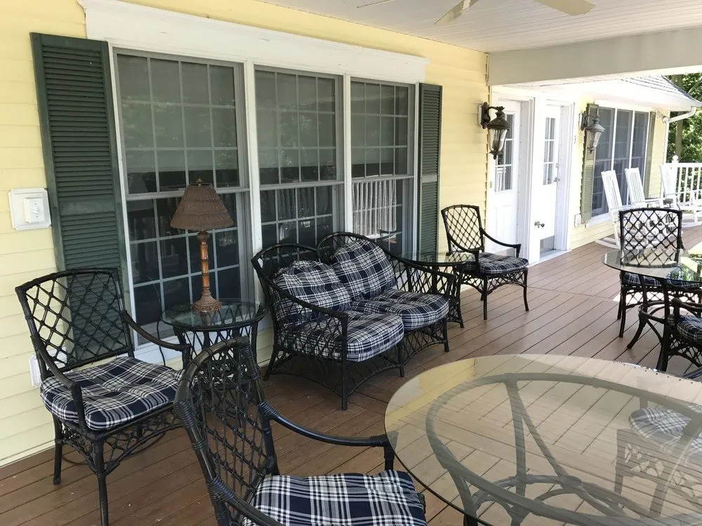 Harbour View Suites