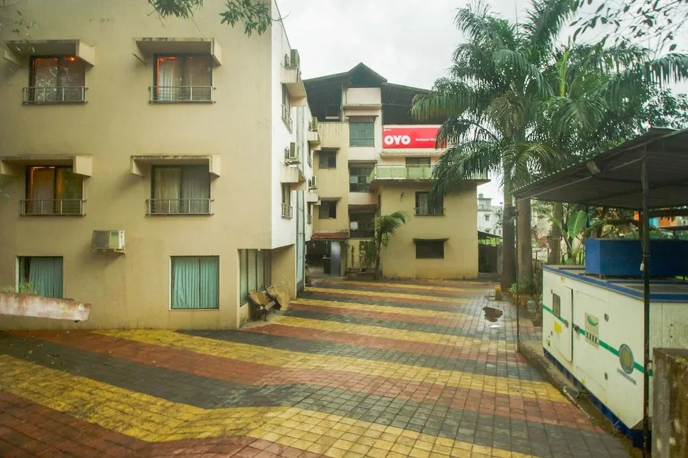 OYO 1069 Kohinoor Kings Inn
