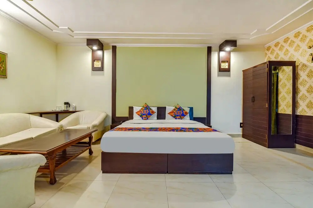 Fabhotel Prime Surpin Palace