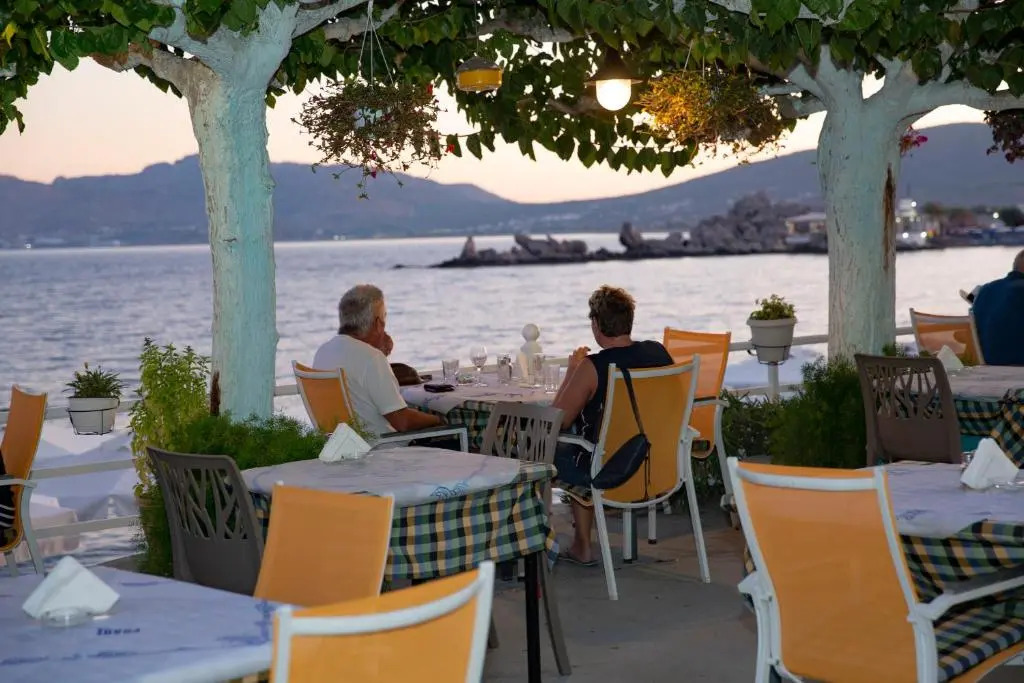 Haraki Bay Hotel and Luxury Apartments