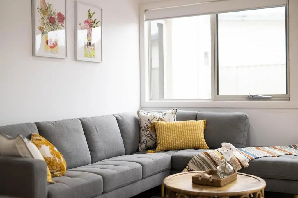 Leafy Lamrock Cosy 3 bedroom home Near CBD