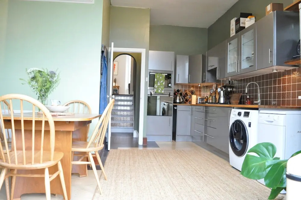 2 Bedroom Flat With Garden in New Cross