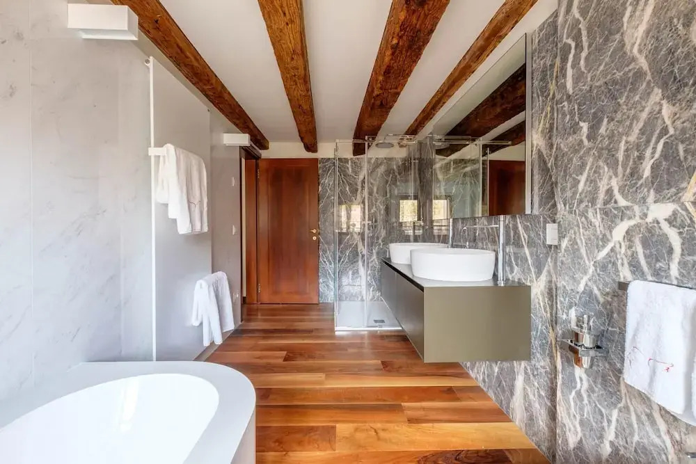 Lido - Stylish San Marco Apartment on Grand Canal