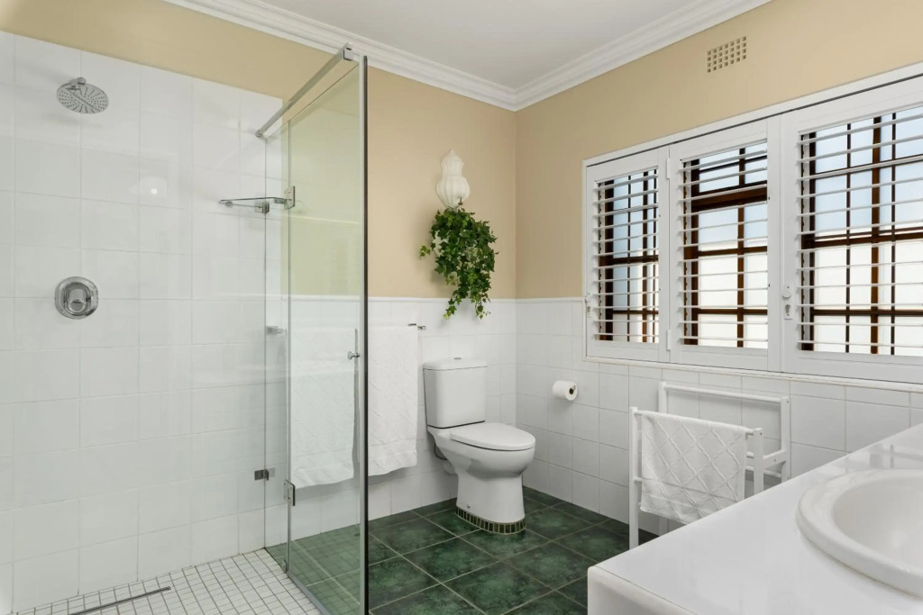 Meerendal Cottage-Affordable Luxury