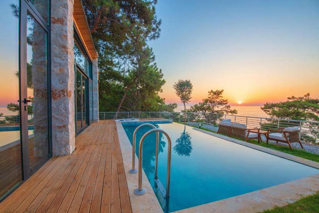 La Luna Faralya Villa 01