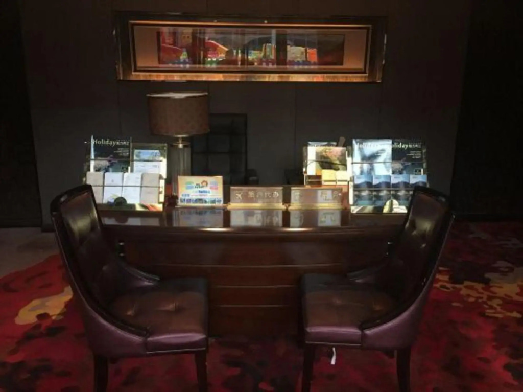 Jinfoshan Liangjiang Holiday Hotel