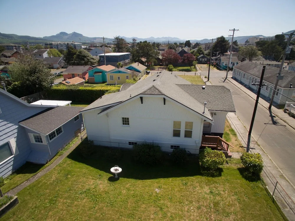 Salt House - 2 Br Home