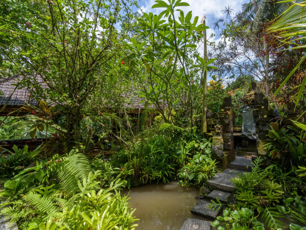 Gustis Garden Bungalows