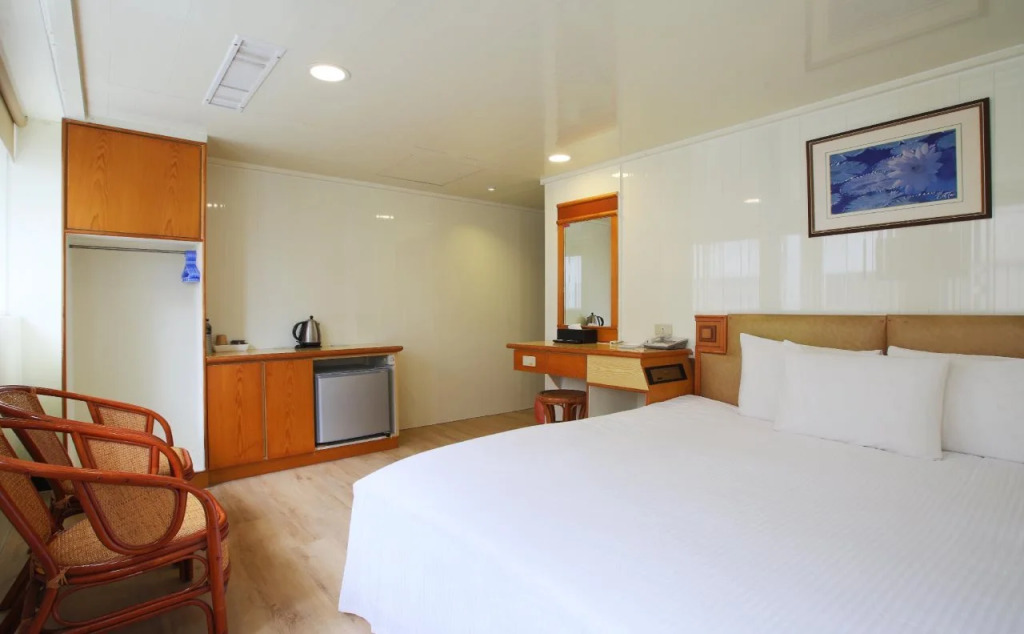 Lion Hotel