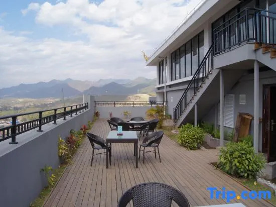 Weiyuan River International Hotel